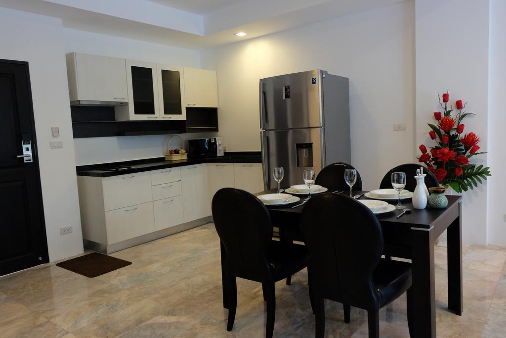 Phuket Seaview Resotel Rawai Номер фото