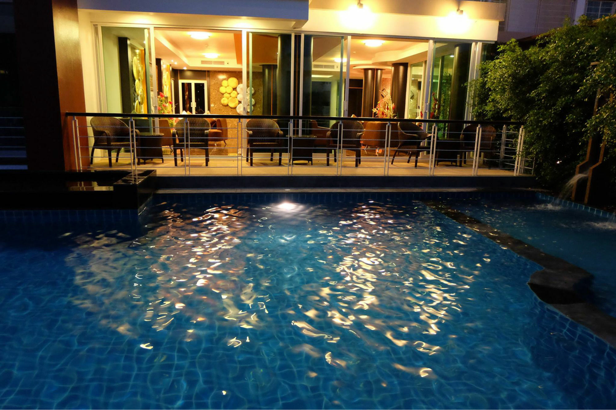 Phuket Seaview Resotel Rawai Экстерьер фото